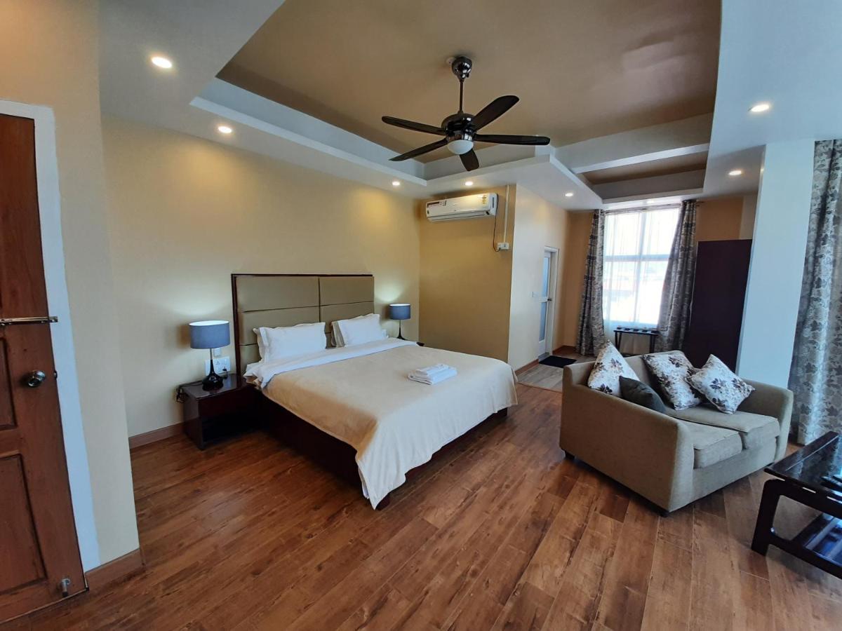 Shalom Farmhouse By The Hillside อิมฟัล ภายนอก รูปภาพ