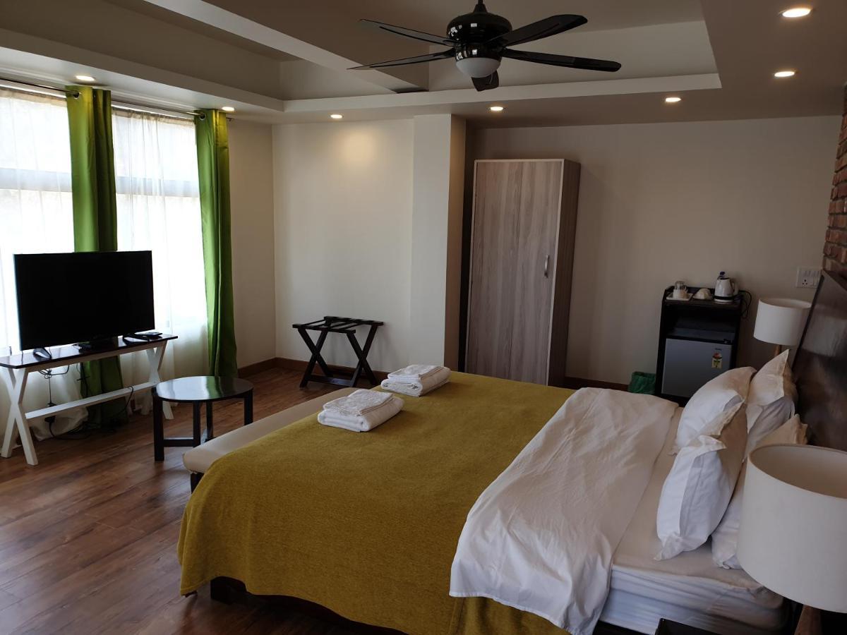 Shalom Farmhouse By The Hillside อิมฟัล ภายนอก รูปภาพ