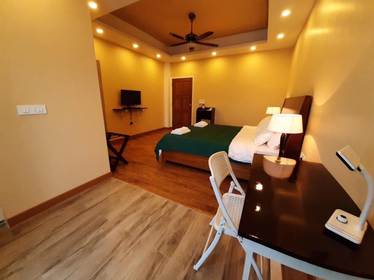 Shalom Farmhouse By The Hillside อิมฟัล ภายนอก รูปภาพ