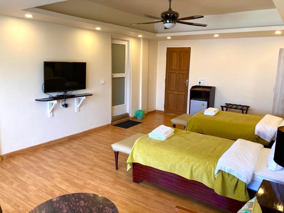 Shalom Farmhouse By The Hillside อิมฟัล ภายนอก รูปภาพ