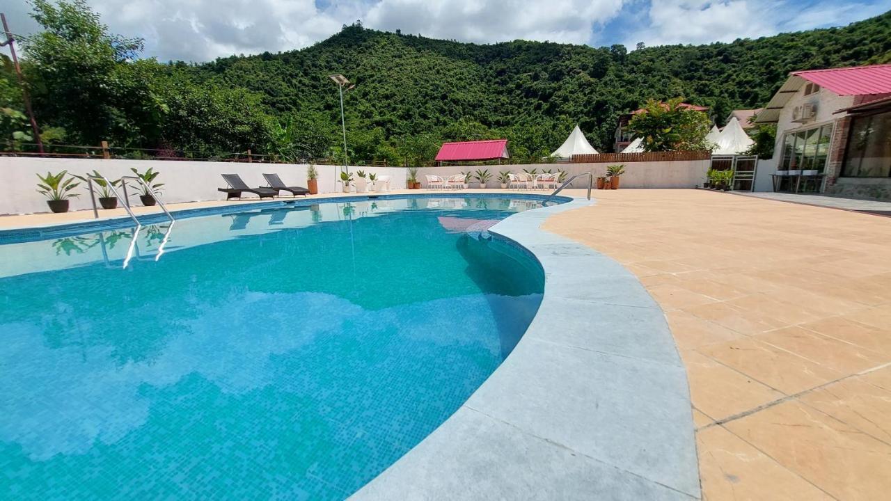 Shalom Farmhouse By The Hillside อิมฟัล ภายนอก รูปภาพ