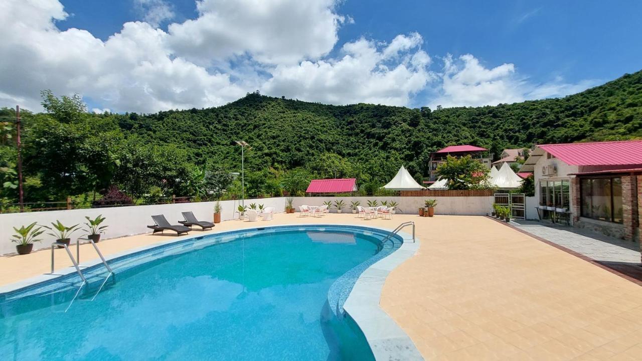 Shalom Farmhouse By The Hillside อิมฟัล ภายนอก รูปภาพ