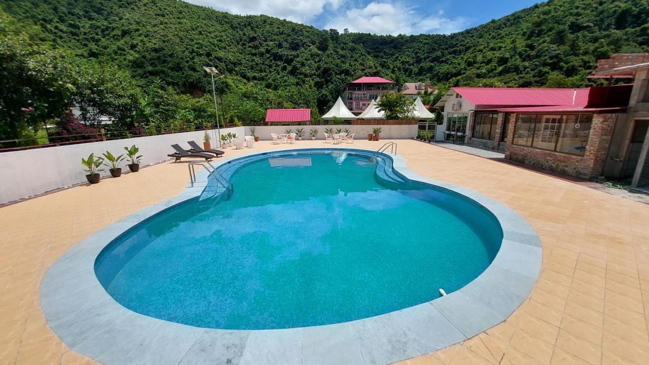 Shalom Farmhouse By The Hillside อิมฟัล ภายนอก รูปภาพ